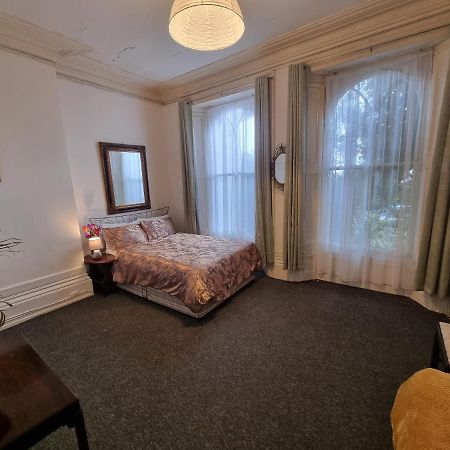 Large Flat Next To Port, Cliffs, Beach With Parking Douvres Extérieur photo